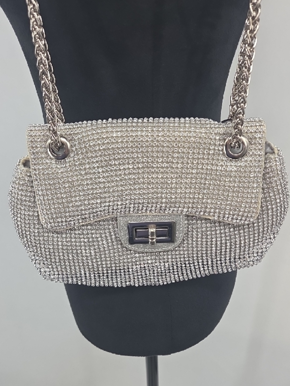 Silver Crystal Chain Shoulder Bag Or Cross Body Bag - Picture 4 of 16